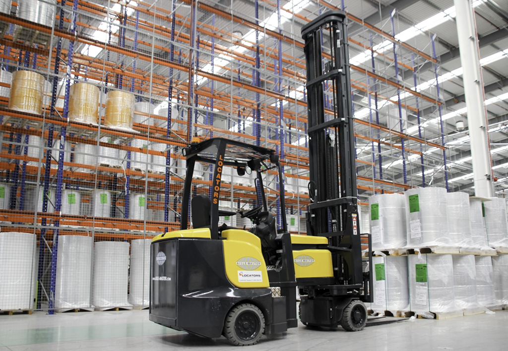 products.forklifts.articulated.gallery-(combilift aisle master)-02