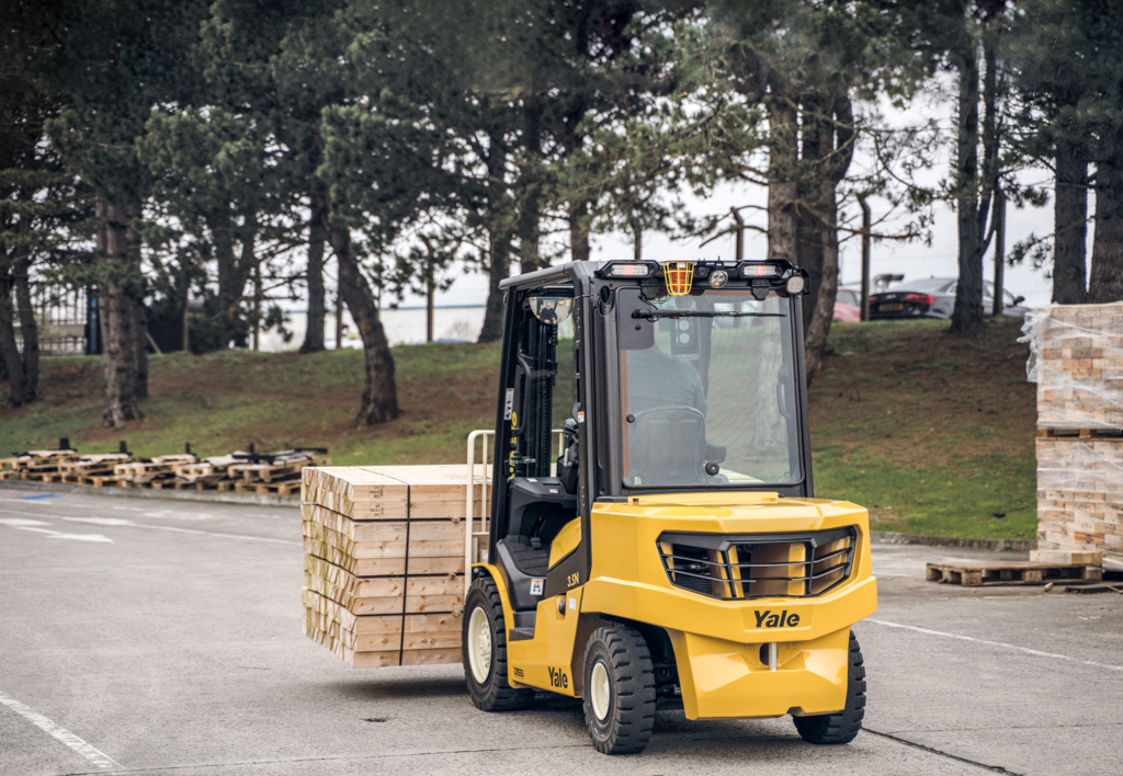 products.forklifts.counterbalanced-(yale, n)-02