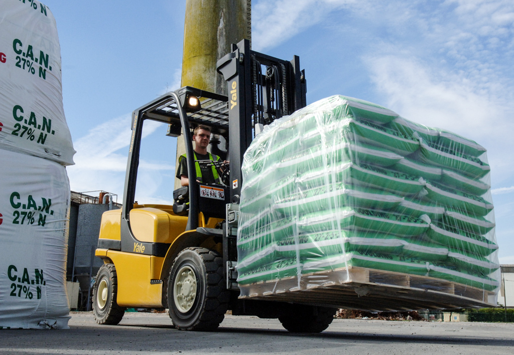 products.forklifts.counterbalanced-(yale, vx)-05