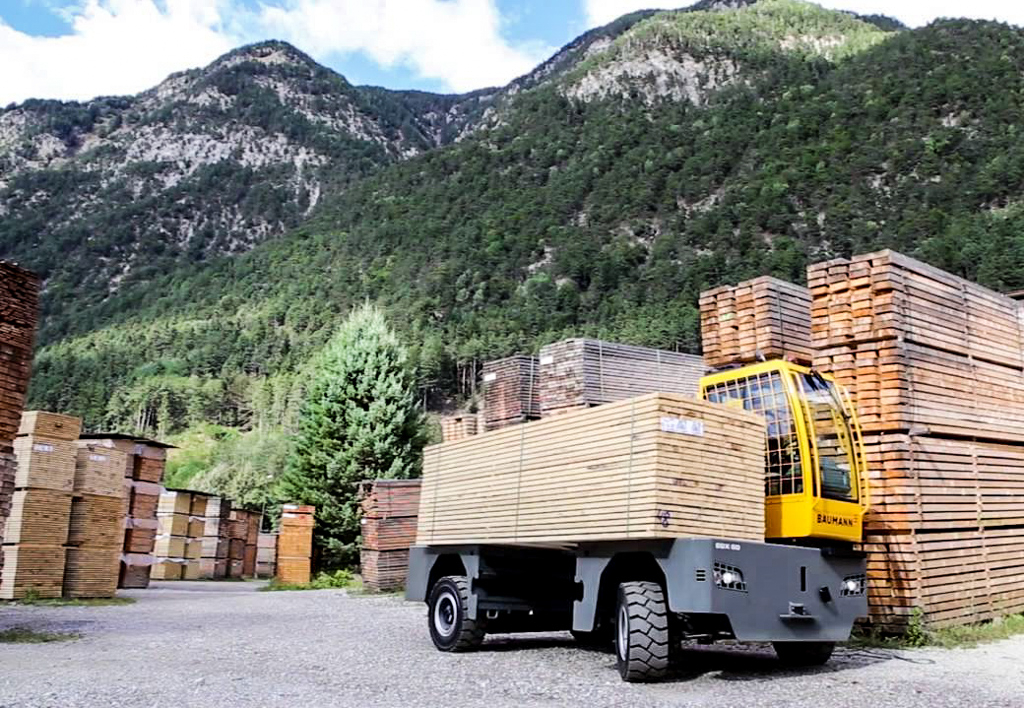 products.forklifts.sideloaders.02-(baumann)-01