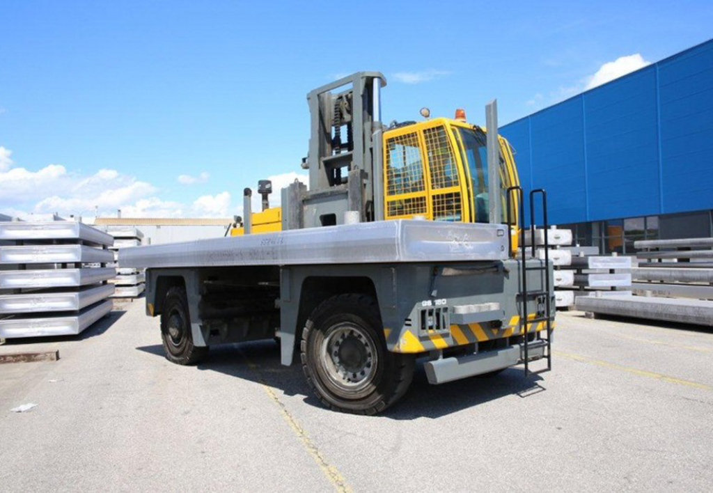 products.forklifts.sideloaders.02-(baumann)-02