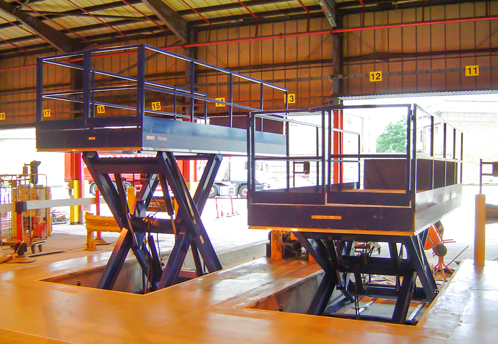 products.lifting-tables.gallery-()-02