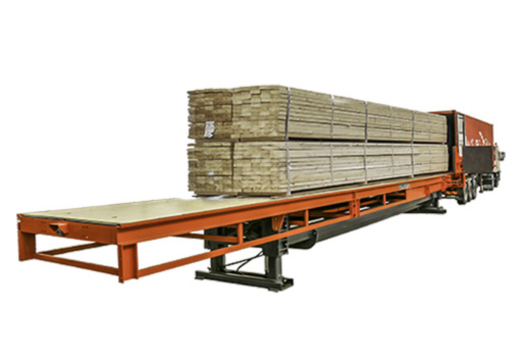 products.loading-platforms.trailer-(combilift, css)-01