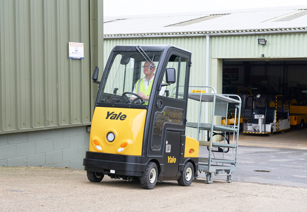 products.transporters.ride-on-(mt, yale)-04