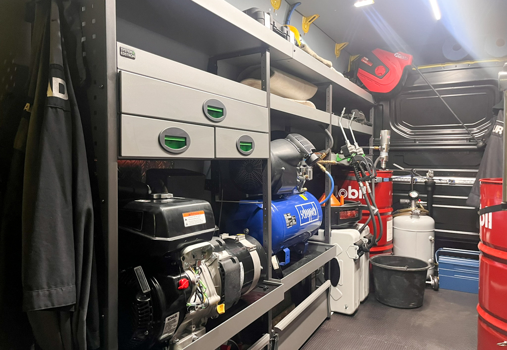 services.maintenance.van.gallery-()-03