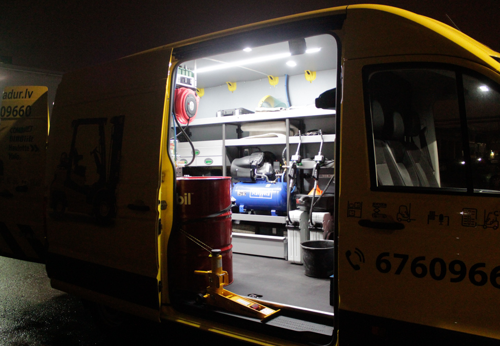 services.maintenance.van.gallery-()-04