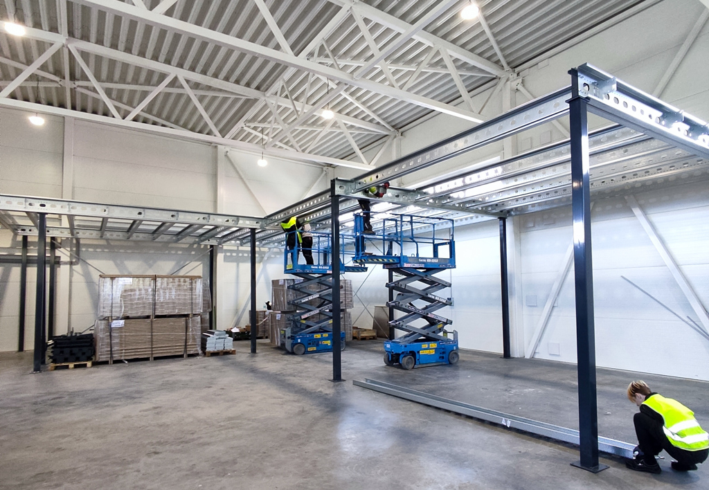 services.shelving.installation-()-02